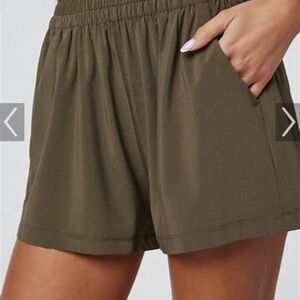 Vuori Villa Shorts dark oregano, Large